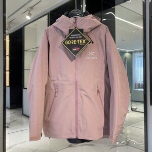 Arc'teryx Beta Series Hooded Hardshell Jacket, Size M